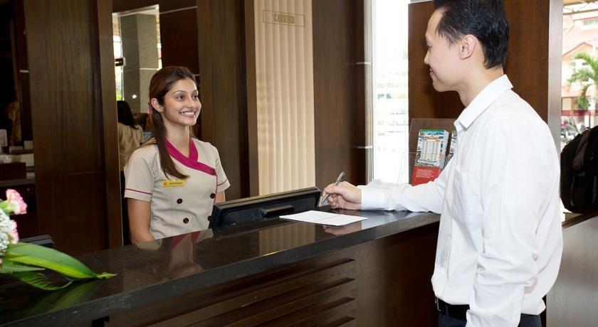 Alora Hotel Penang PENANG מראה חיצוני תמונה