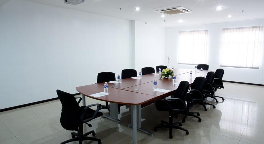 Alora Hotel Penang PENANG מראה חיצוני תמונה